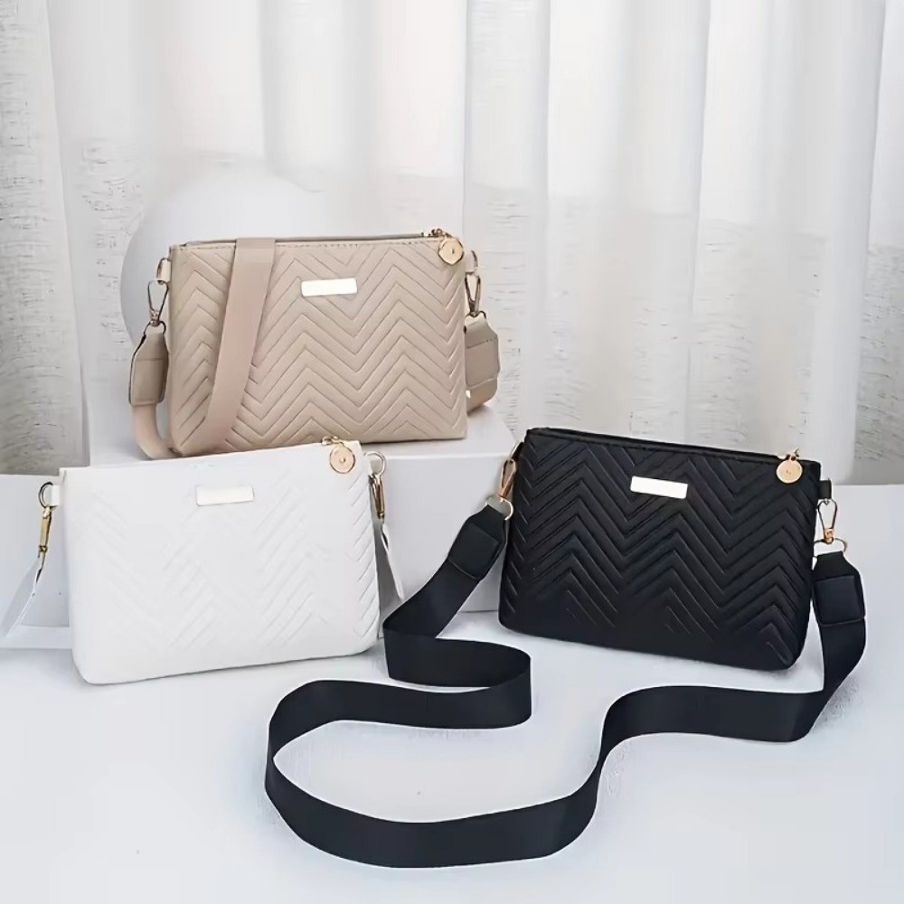 Chain Crossbody Quilted - حقيبة كروس بسلسلة مبطنة بسيطة من