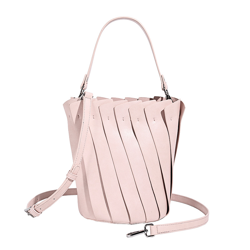 Luxury Bags Paris - حقائب حفاضات جلدية أنيقة وعصرية من
