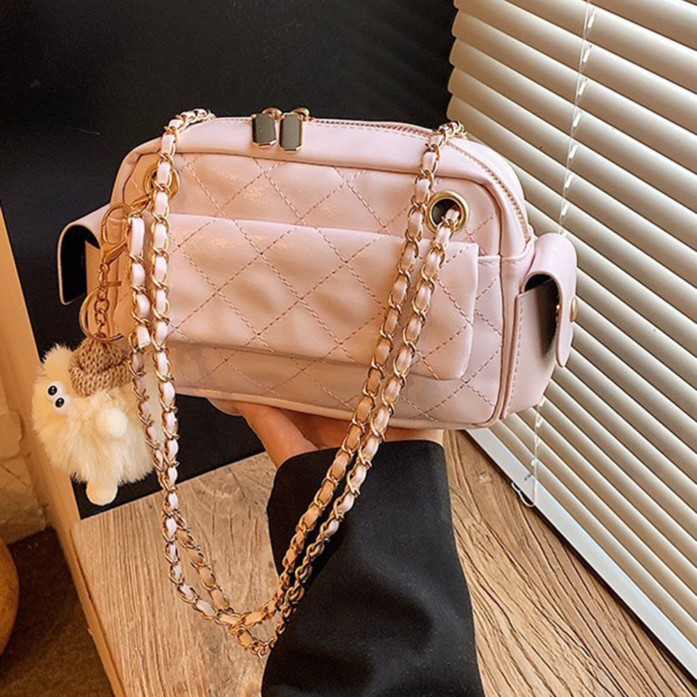 Chain Crossbody Quilted - حقيبة كتف نسائية بتصميم سلسلة مبطنة،