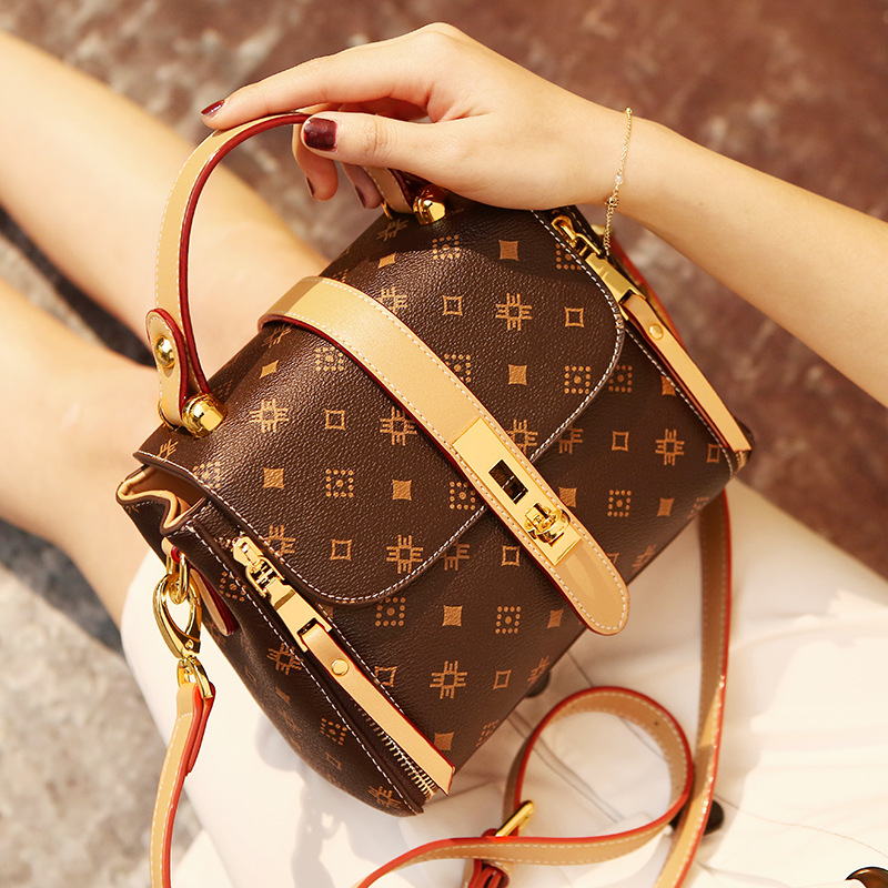 حقيبة حفاضات فاخرة بتصميم أنيق - مراجعة Luxury Bags Must Have وسعره