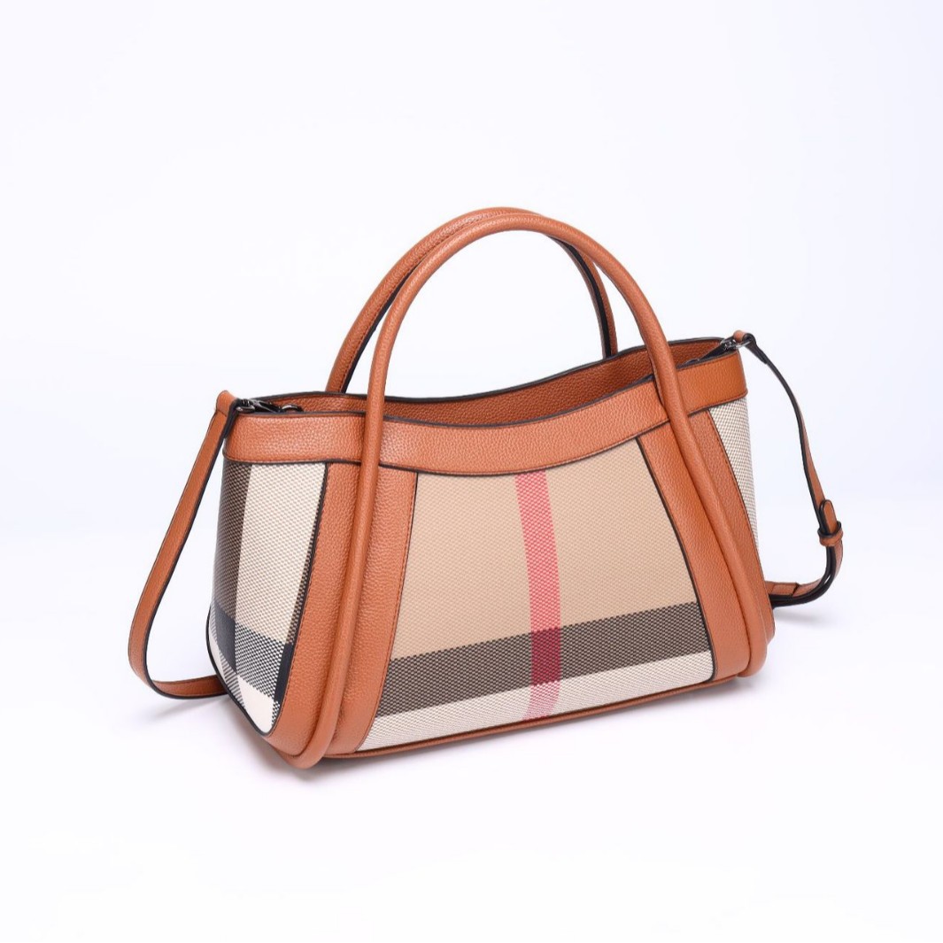 حقيبة حفاضات فاخرة للنساء بتصم - مراجعة Luxury Bags Must Have وسعره