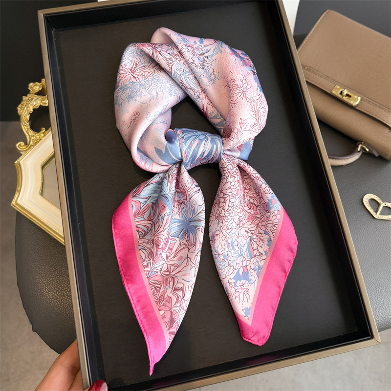 وشاح حريري بتصميم فاخر مطبوع ل - مراجعة Luxury Bags Brand وسعره