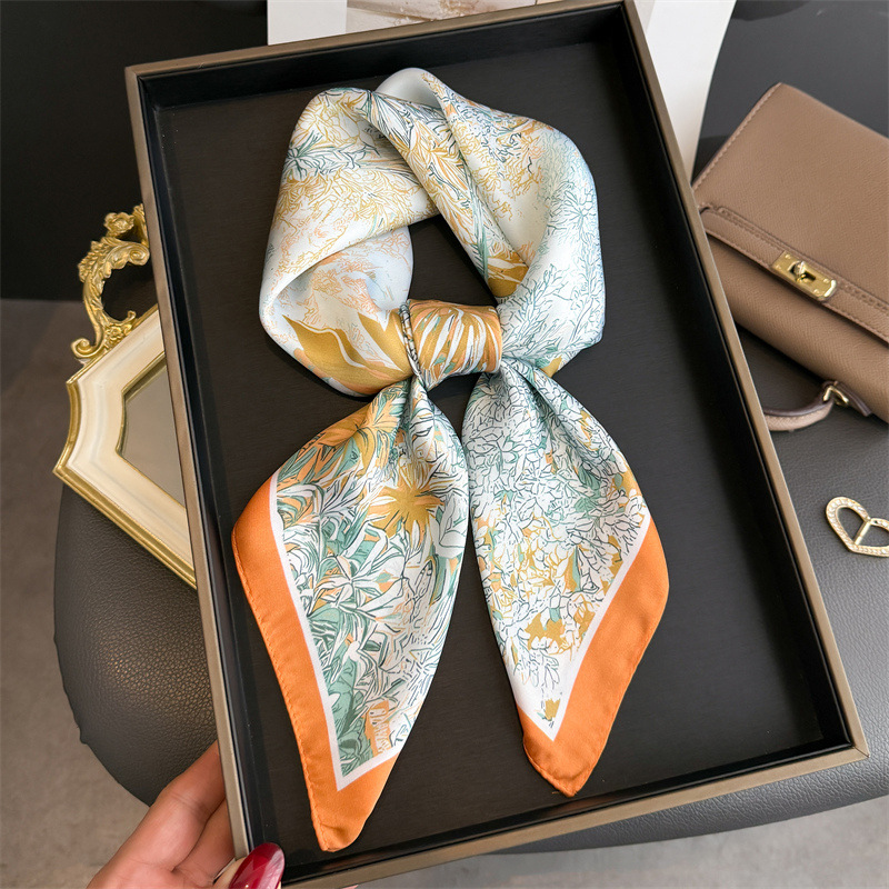 وشاح حريري بتصميم فاخر مطبوع ل - مراجعة Luxury Bags Brand وسعره