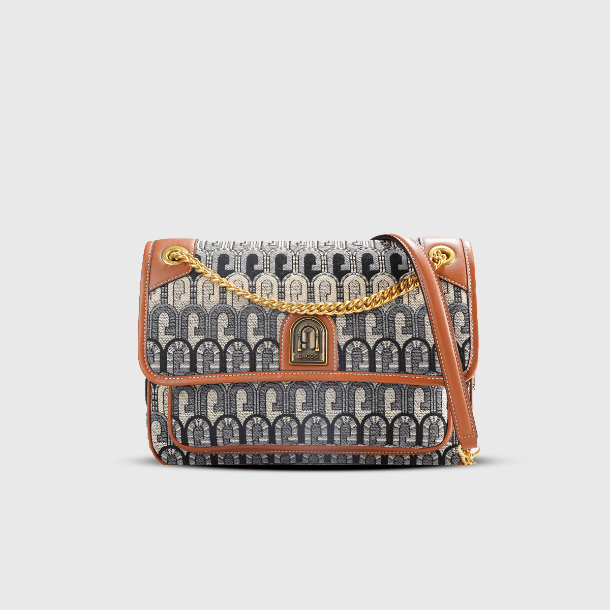 حقيبة حفاضات أنيقة بتصميم باري - مراجعة Luxury Bags Paris وسعره