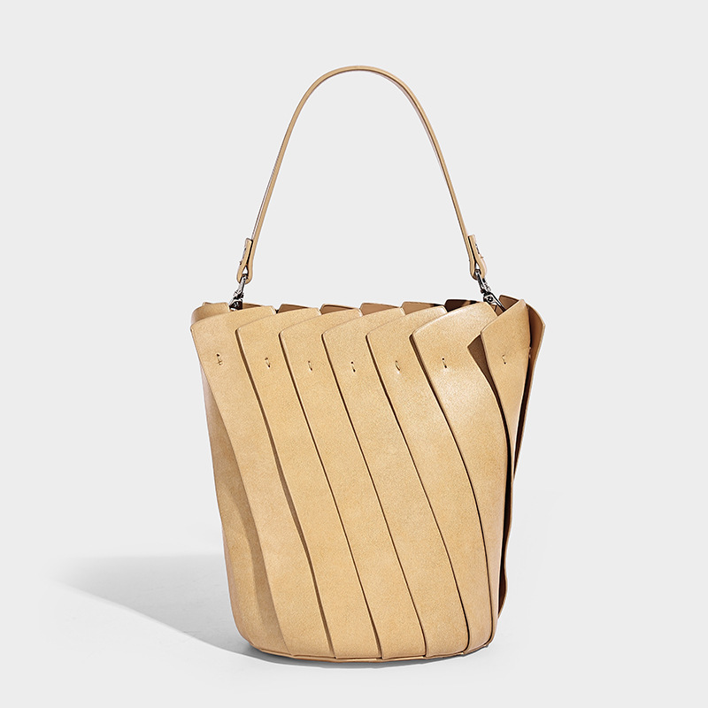 حقائب حفاضات جلدية أنيقة وعصري - مراجعة Luxury Bags Paris وسعره